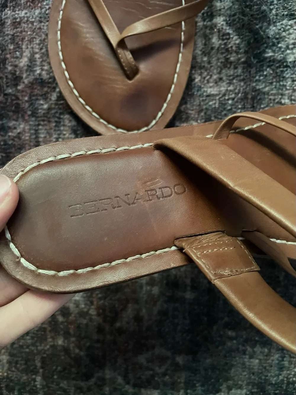 🐻Bernardo leia flip flop sandals🐻